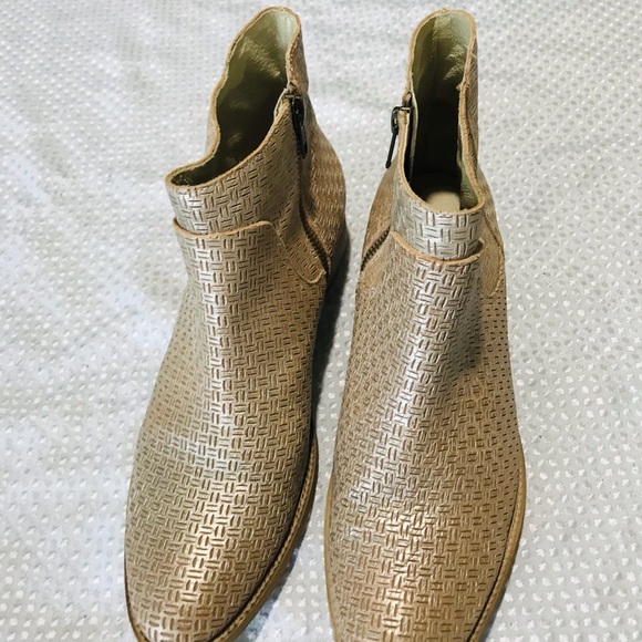 Sundance boots - Picture 7 of 9